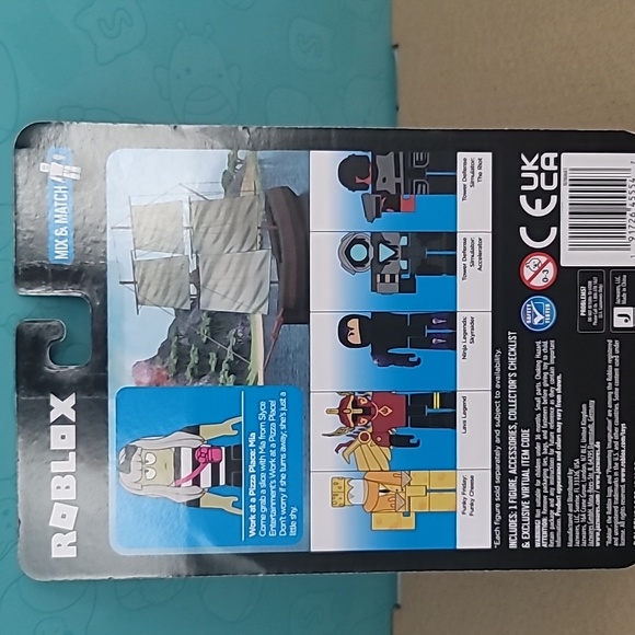 Roblox (Mia) Action figure - Picture 3 of 4